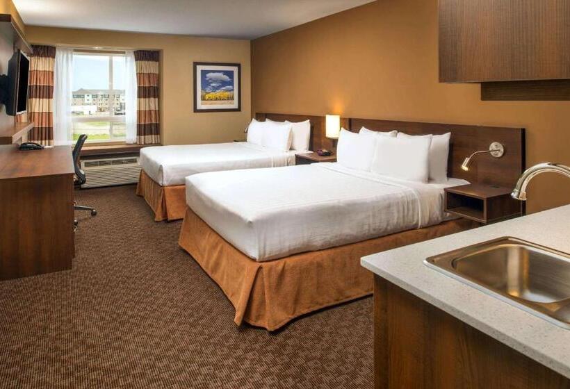 Номер Стандарт Адаптированный для Инвалидов, Microtel Inn & Suites By Wyndham Red Deer