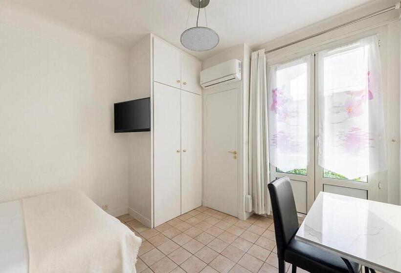 סטודיו אקונומי, Residence Courcelle