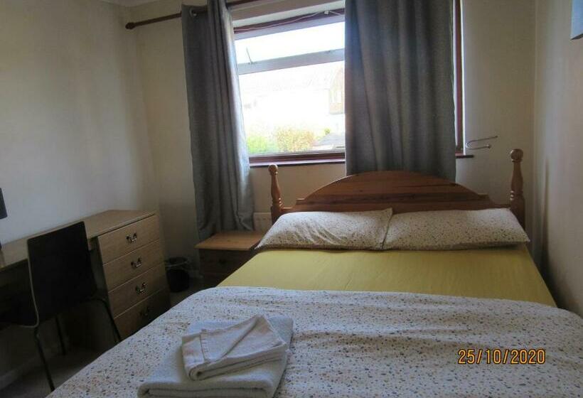 Номер Superior, Serene Inn Near Bletchley Park