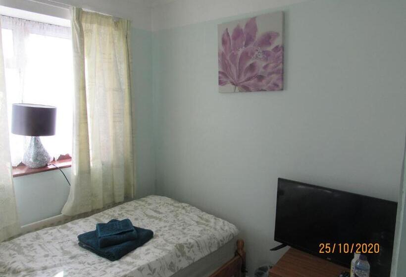 Номер Стандарт Индивидуальный, Serene Inn Near Bletchley Park