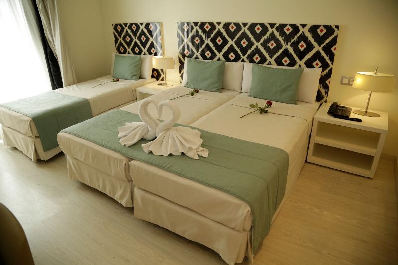 Семейный Номер, Al Mandari Hôtel Tétouan
