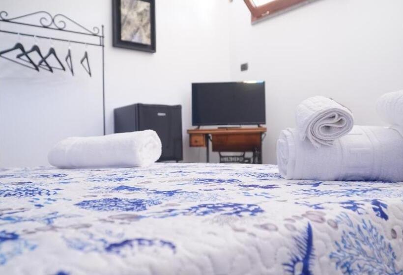 Номер Стандарт Трехместный, Elios Bed And Breakfast In Villa   Fuscaldo