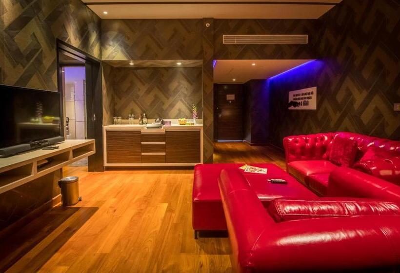 Президентский Люкс, Planet Hollywood Beach Resort Goa