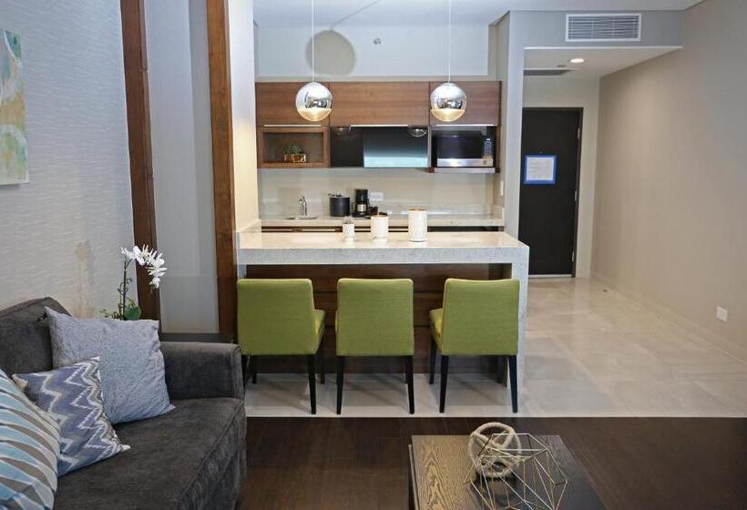 スイート, Holiday Inn Express & Suites Mexicali, An Ihg