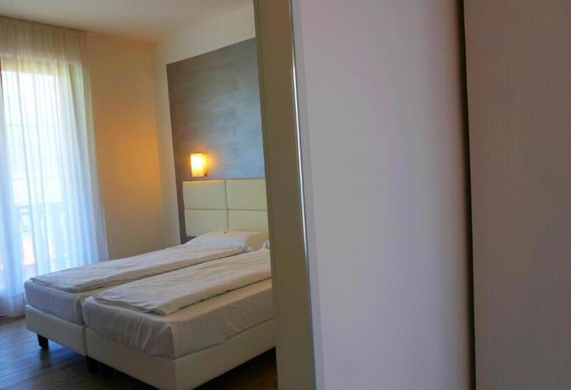 マウンテンビュースタンダードルーム, Park Hotel Val Di Monte S