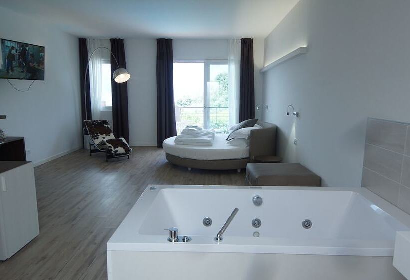 ハイドロマッサージバス付きジュニアスイート, Park Hotel Val Di Monte S
