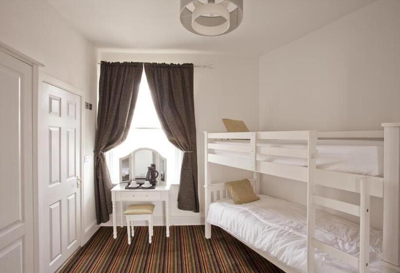 Семейный Номер Superior, Burton Stone Inn   Free Parking On Site