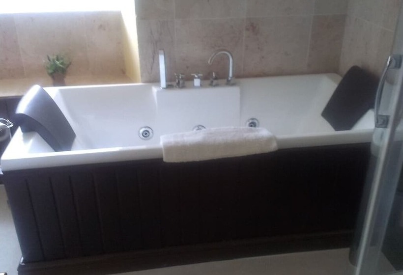 Номер Стандарт, Pant Teg B & B