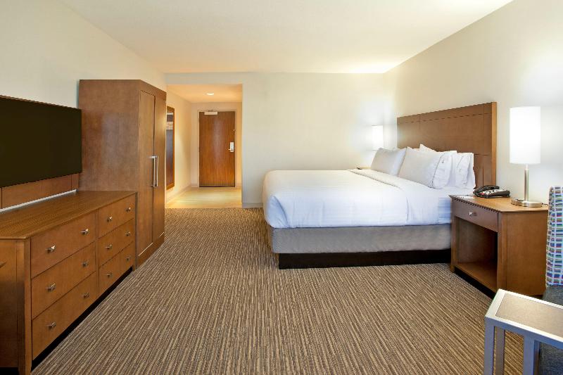 Номер Стандарт Адаптированный для Инвалидов, Holiday Inn Express Hotel & Suites Austin Downtown   University, An Ihg