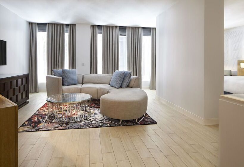 Люкс Адаптированный для Инвалидов, Indigo Atlanta Downtown, An Ihg