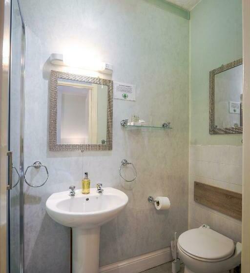 Номер Стандарт, Waverley B & B