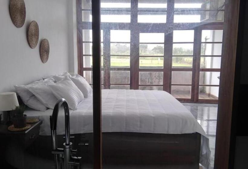 اتاق استاندارد, Wild Fortress Hotel Sigiriya