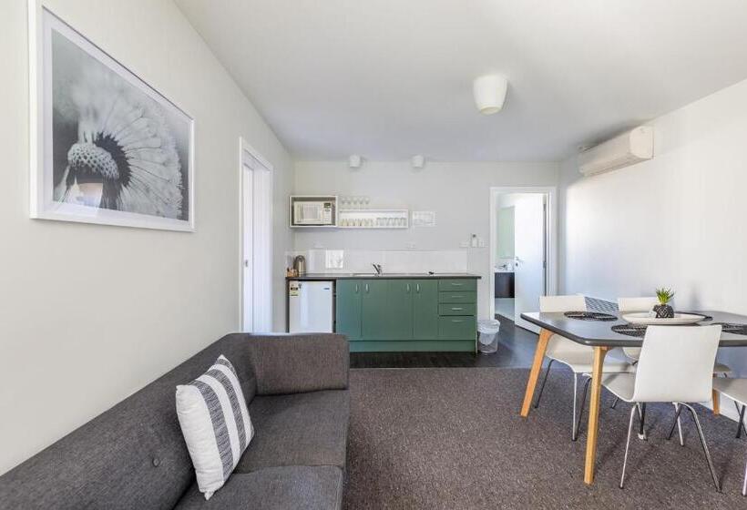 Семейные Апартаменты 3 Спальни, Arrowtown Motel