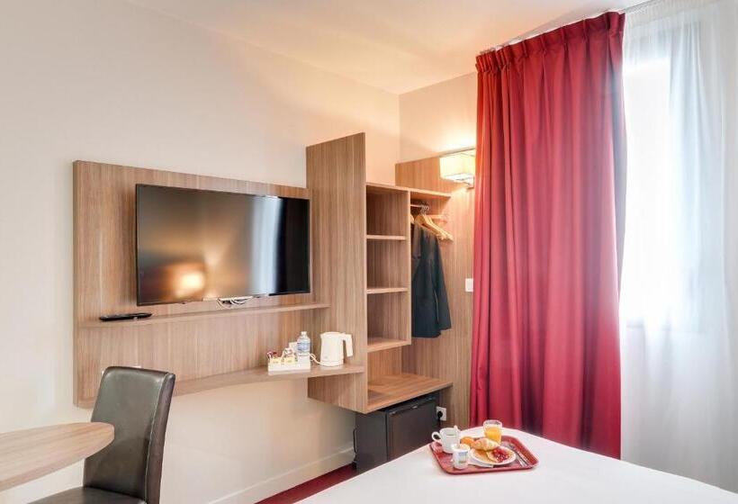 Трехместный Номер Премиум, Brit Hotel Dieppe