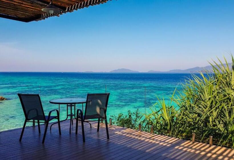 Standard Room with Hidromassage Sea View, The Cliff Lipe