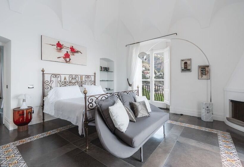 سوییت با چشمانداز دریا, Villa Magia
