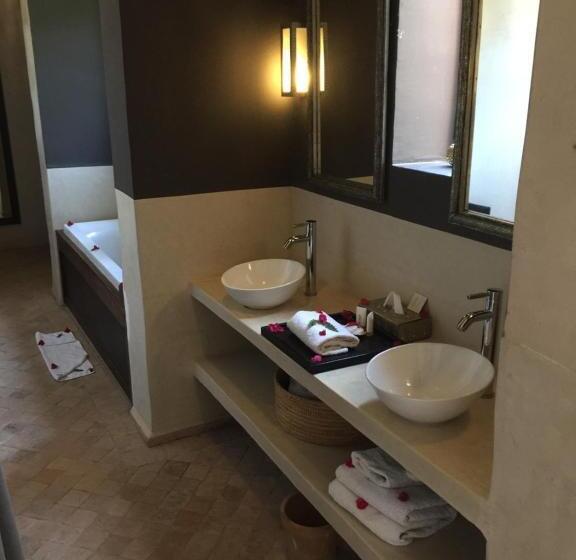 Номер Престиж, The Capaldi Hotel, Restaurant & Spa