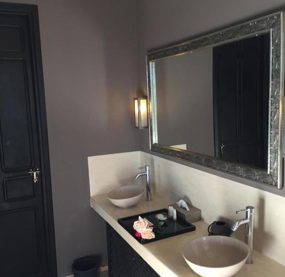 Номер Стандарт, The Capaldi Hotel, Restaurant & Spa