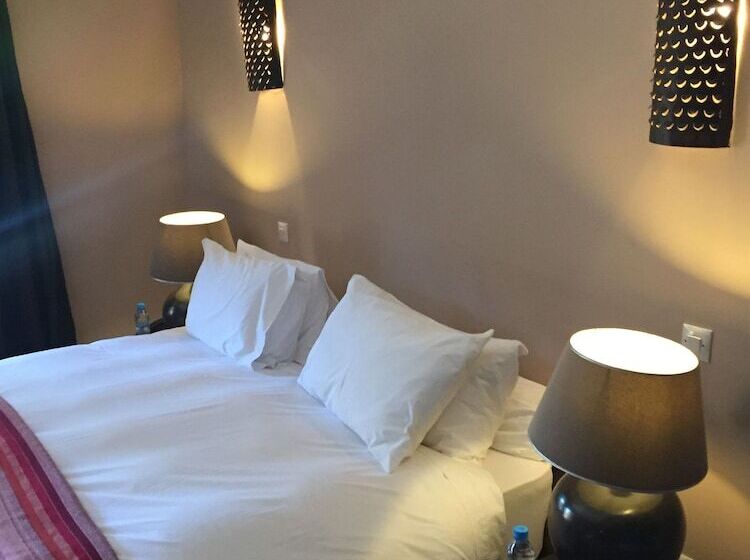 Номер Стандарт с Террасой, The Capaldi Hotel, Restaurant & Spa