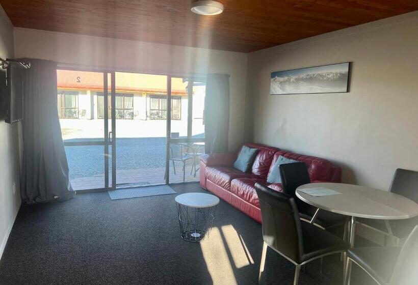 Апартаменты 2 Спальни, Pinewood Motels