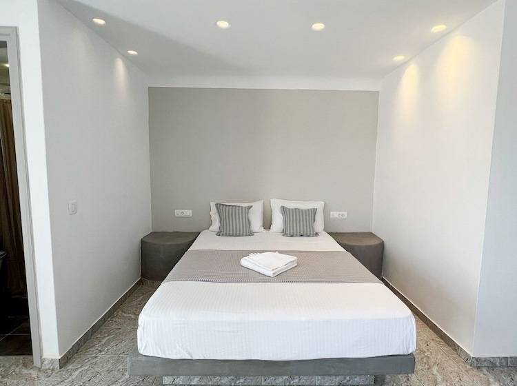 스탠다드 스튜디오, White Lily Suites & Lofts   Adults Only 16 Plus