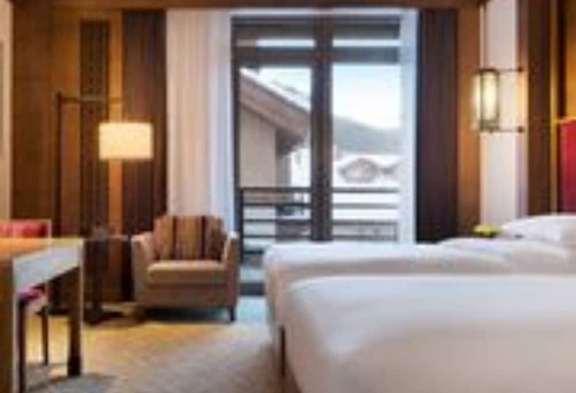 Номер Клуб, Hyatt Regency Changbaishan