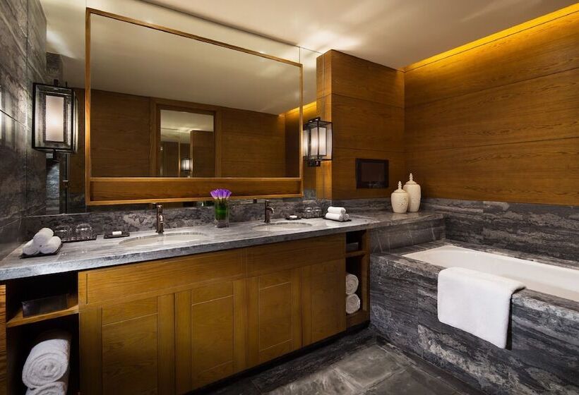 Люкс, Hyatt Regency Changbaishan