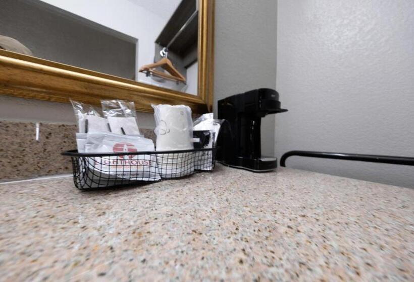 Номер Deluxe, Red Roof Inn Charlottesville