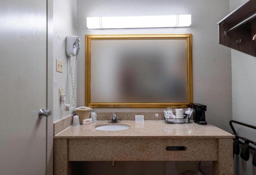 Номер Superior Кровать Кинг, Red Roof Inn Charlottesville