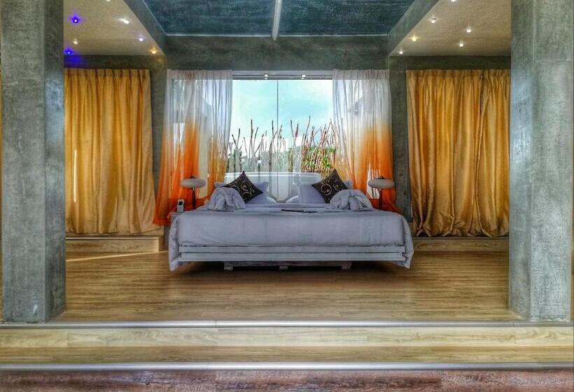 Пентхаус Люкс, Villa Thawthisa