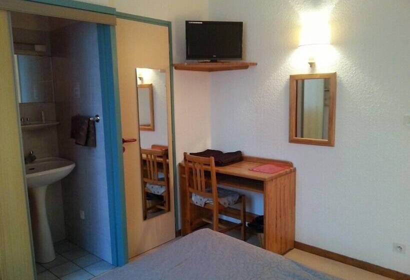 Номер Стандарт Трехместный, Hôtel Du Bourg