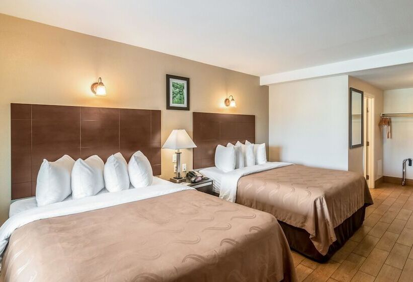 Номер Стандарт 2 Двуспальные Кровати, Quality Inn & Suites Near Downtown Bakersfield