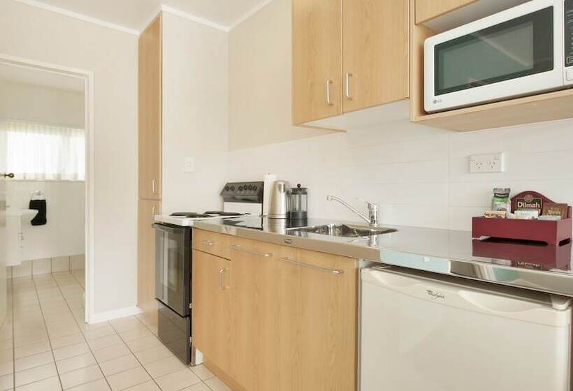 Апартаменты Внутренние 1 Спальня, Hananui Lodge And Apartments