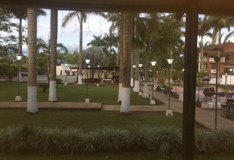 家庭间, Tpr Campestre Las Pampas