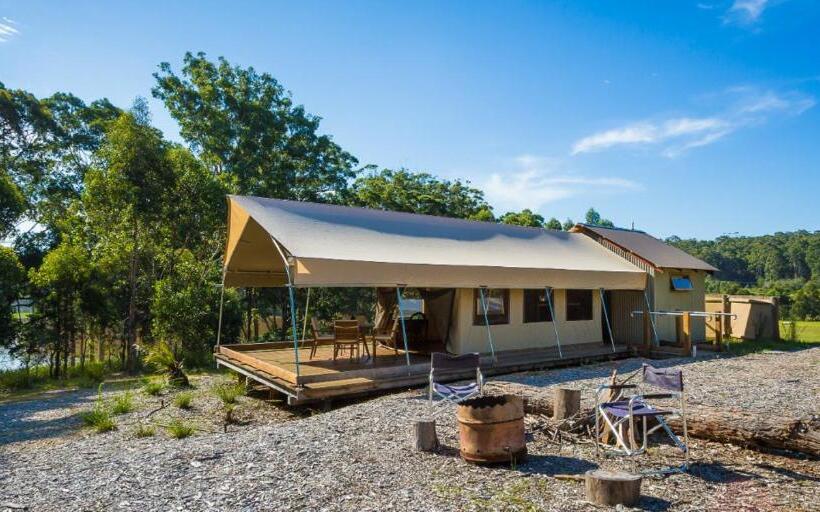 Семейное Бунгало, Tanja Lagoon Camp