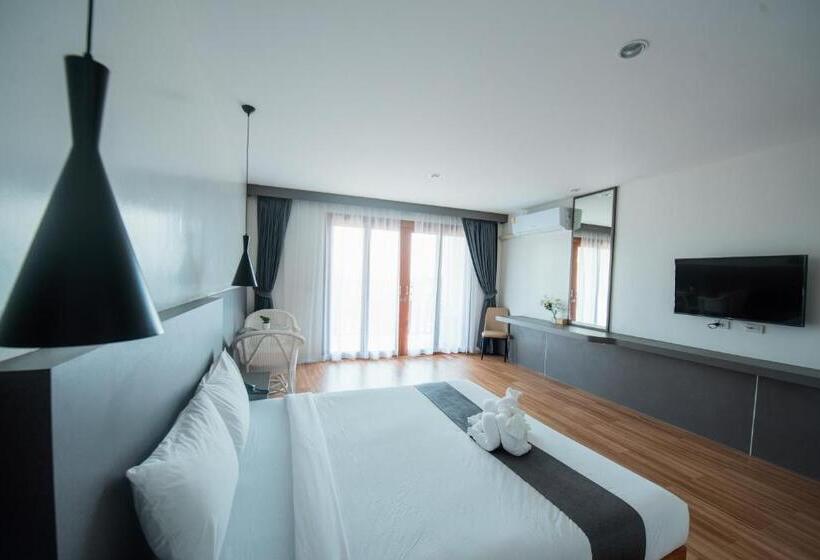 Номер Superior, Nana Beach Hotel & Resort