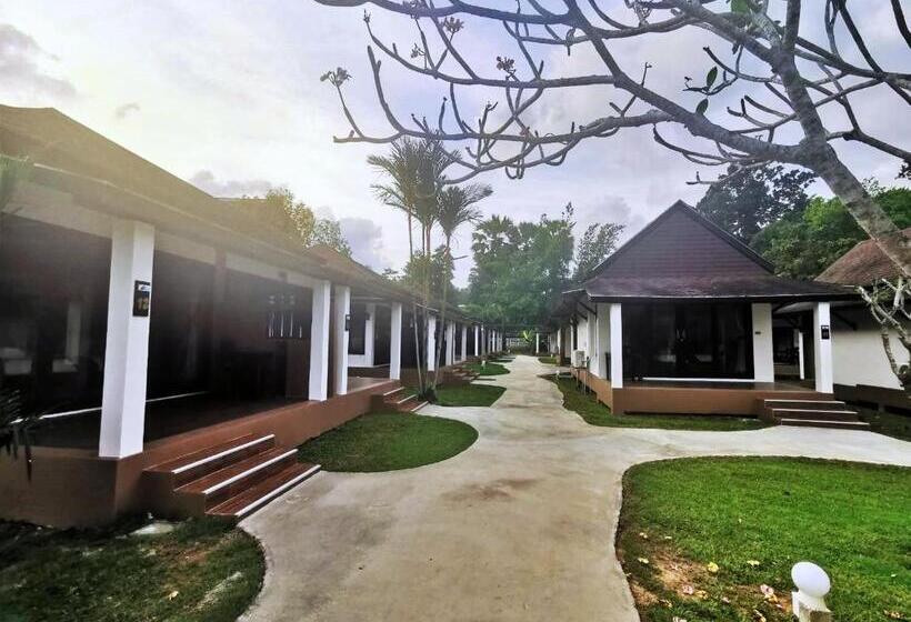 Бунгало Стандарт 2 Спальни, Nana Beach Hotel & Resort