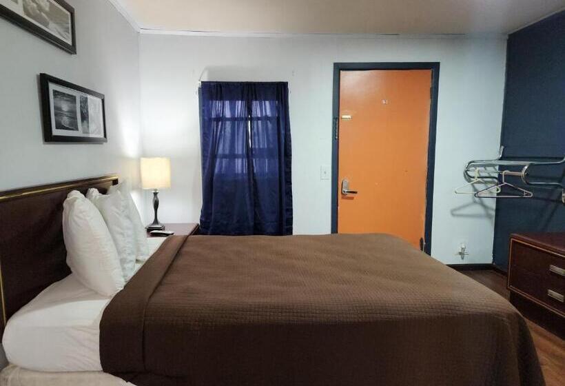 Номер Basic, Country Club Inn