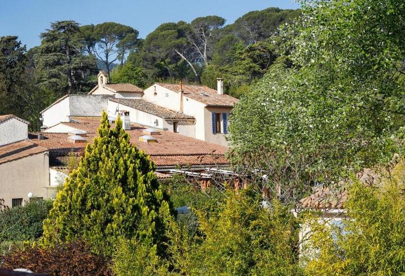 Апартаменты 1 Спальня с Террасой, Odésia Vacances Domaine Du Thronnet