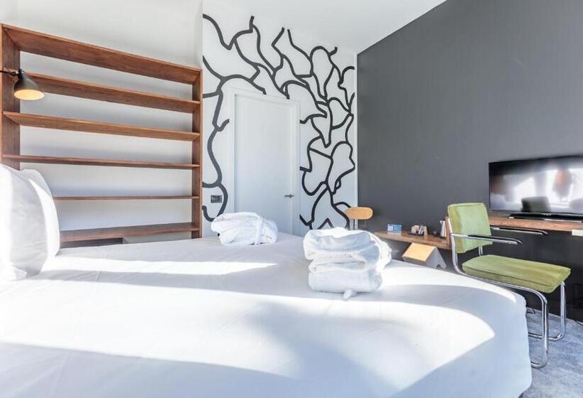 Номер Клуб, Totem, Friendly Hotel & Spa