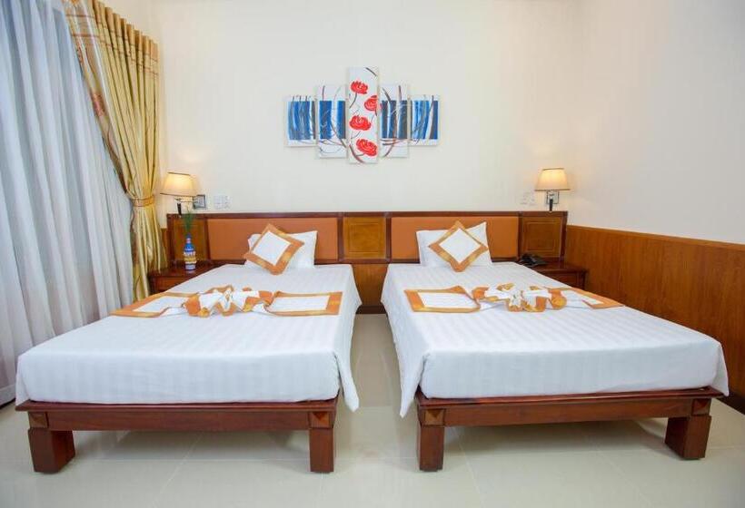 اتاق سوپریور با چشم‌انداز باغ, Vung Tau Intourco Resort