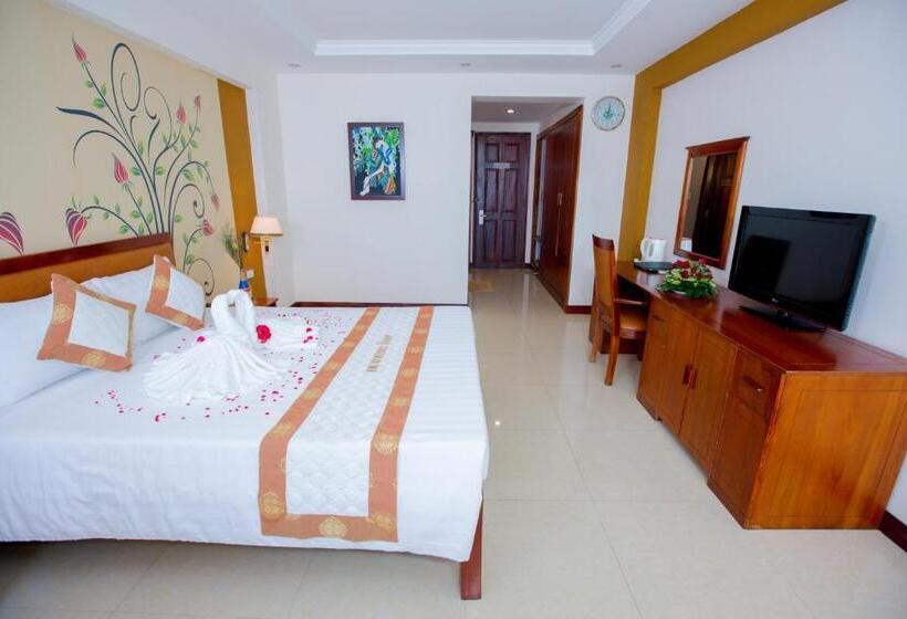 اتاق لوکس با چشم‌انداز دریا, Vung Tau Intourco Resort