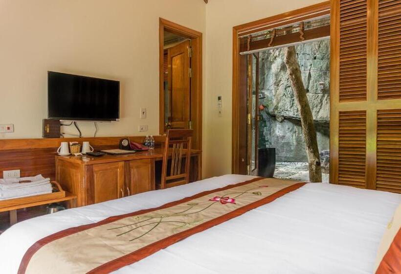 اتاق لوکس, Mua Caves Ecolodge