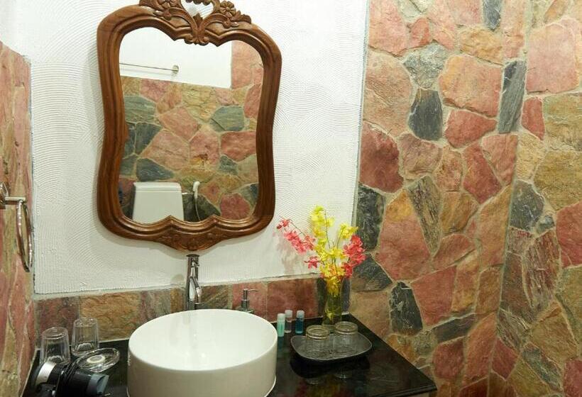 Номер Клуб Вид на Море, Sara Beachfront Boutique Resort