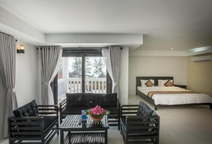 带阳台套房, Mary Beach Hotel & Resort