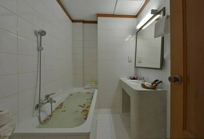سوییت, Amazing Kengtong Resort