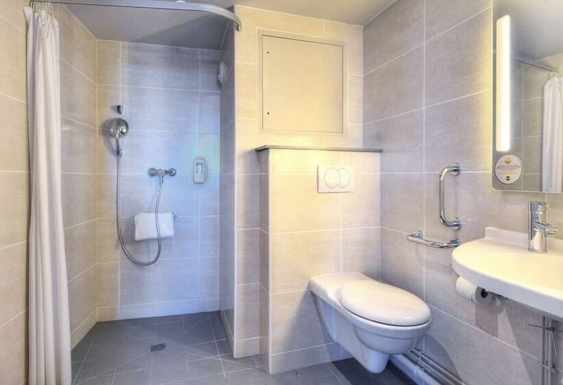 Номер Стандарт Адаптированный для Инвалидов, B&b Hotel Marseille Prado Vélodrome
