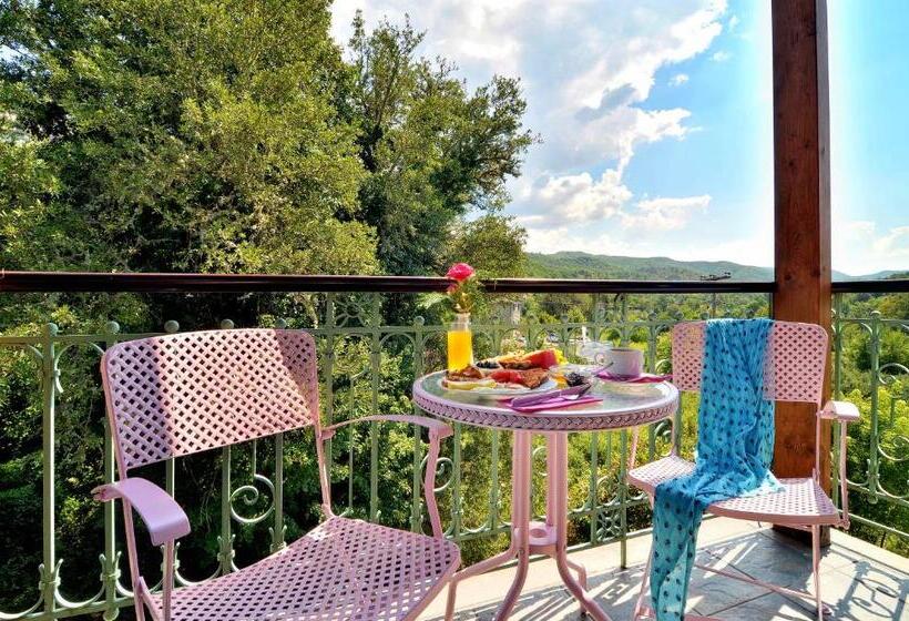 Полулюкс с Балконом, Melinas Boutique Hotel B&b