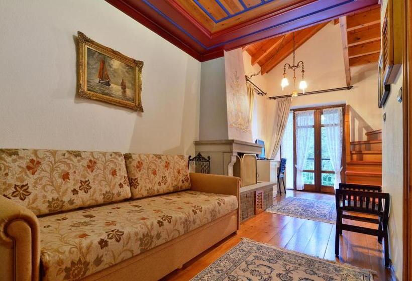 Полулюкс с Балконом, Melinas Boutique Hotel B&b