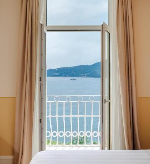 Номер Deluxe Вид на Море, Grand Hotel Bristol Spa Resort, By R Collection Hotels